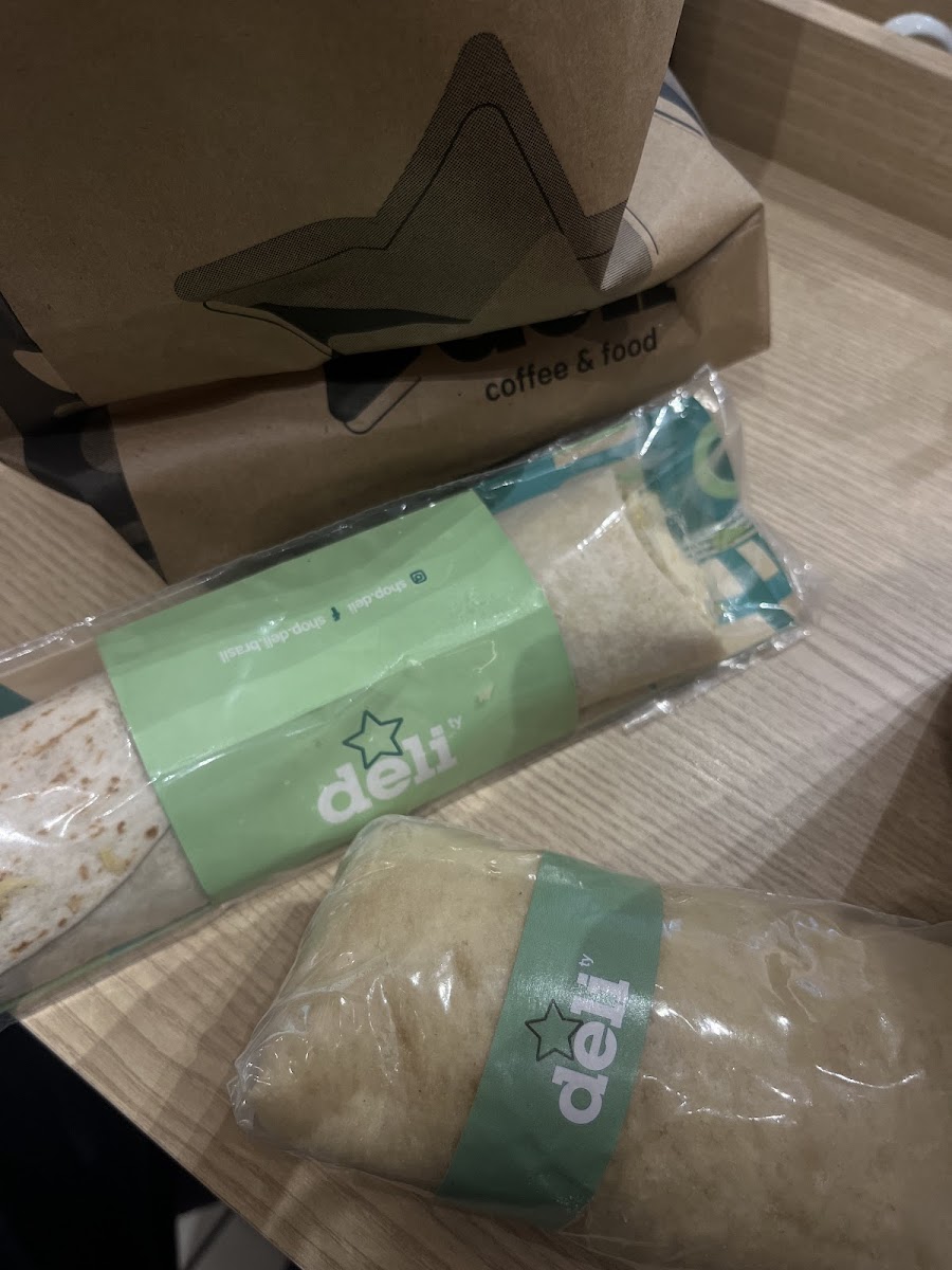 Deli - Sucos, Saladas, Cafés E Sanduíches-10